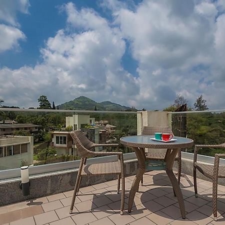 Villa Azul By Stayvista, Offering A Snooker Table, Terrace, Swimming Pool & A Spacious Lawn With A Charming Gazebo For A Perfect Getaway Lonavala Εξωτερικό φωτογραφία
