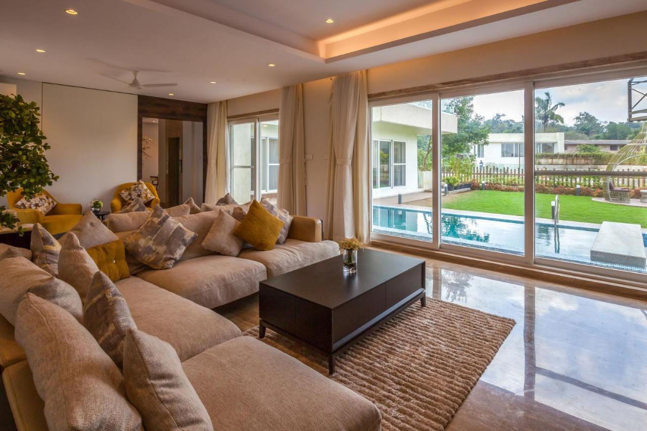 Villa Azul By Stayvista, Offering A Snooker Table, Terrace, Swimming Pool & A Spacious Lawn With A Charming Gazebo For A Perfect Getaway Lonavala Εξωτερικό φωτογραφία
